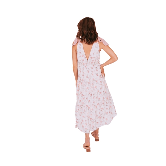 Chic Floral Pink Maxi Dress - Picture 2 of 4